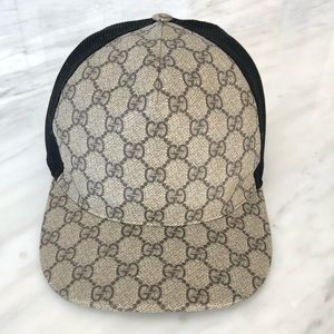 Gucci SnapBack Hat! (Tan & Black)